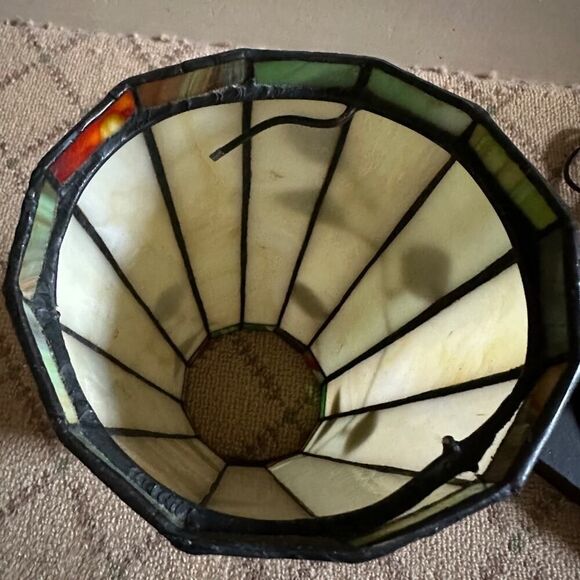 Vintage Quoizel Collectibles scrolling vines w cream glass shades set of 2 - Picture 13 of 16